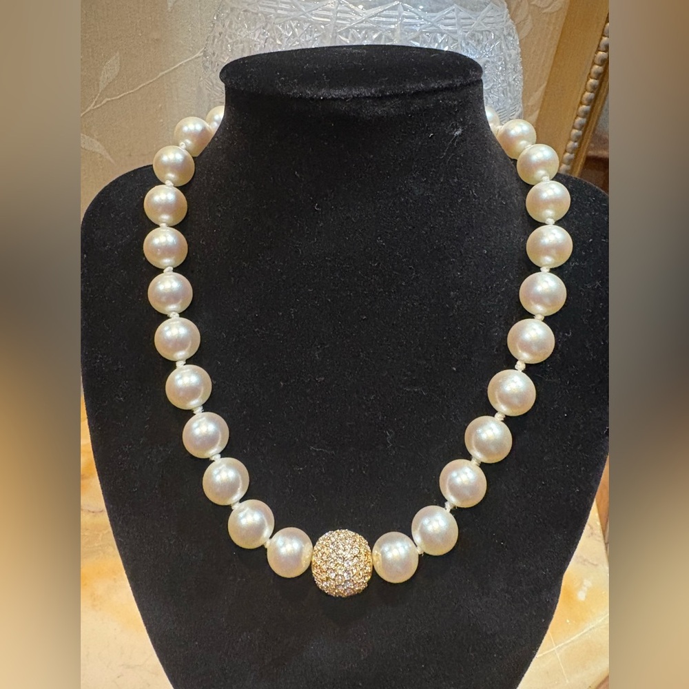 Elegant Carolee Tahitian Faux Pearl 16" Necklace with Diamond Accent